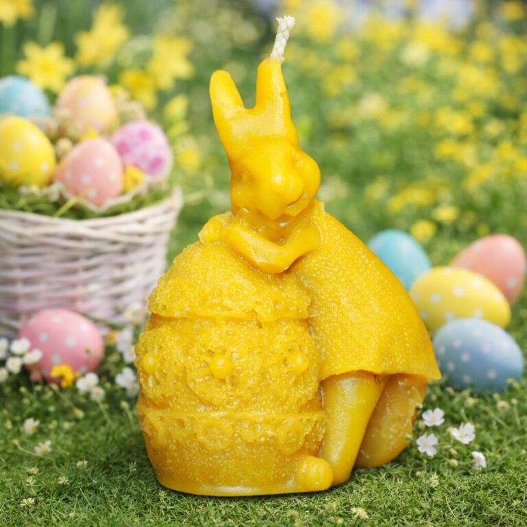 Świeca z wosku pszczelego KRÓLICA Z JAJKIEM