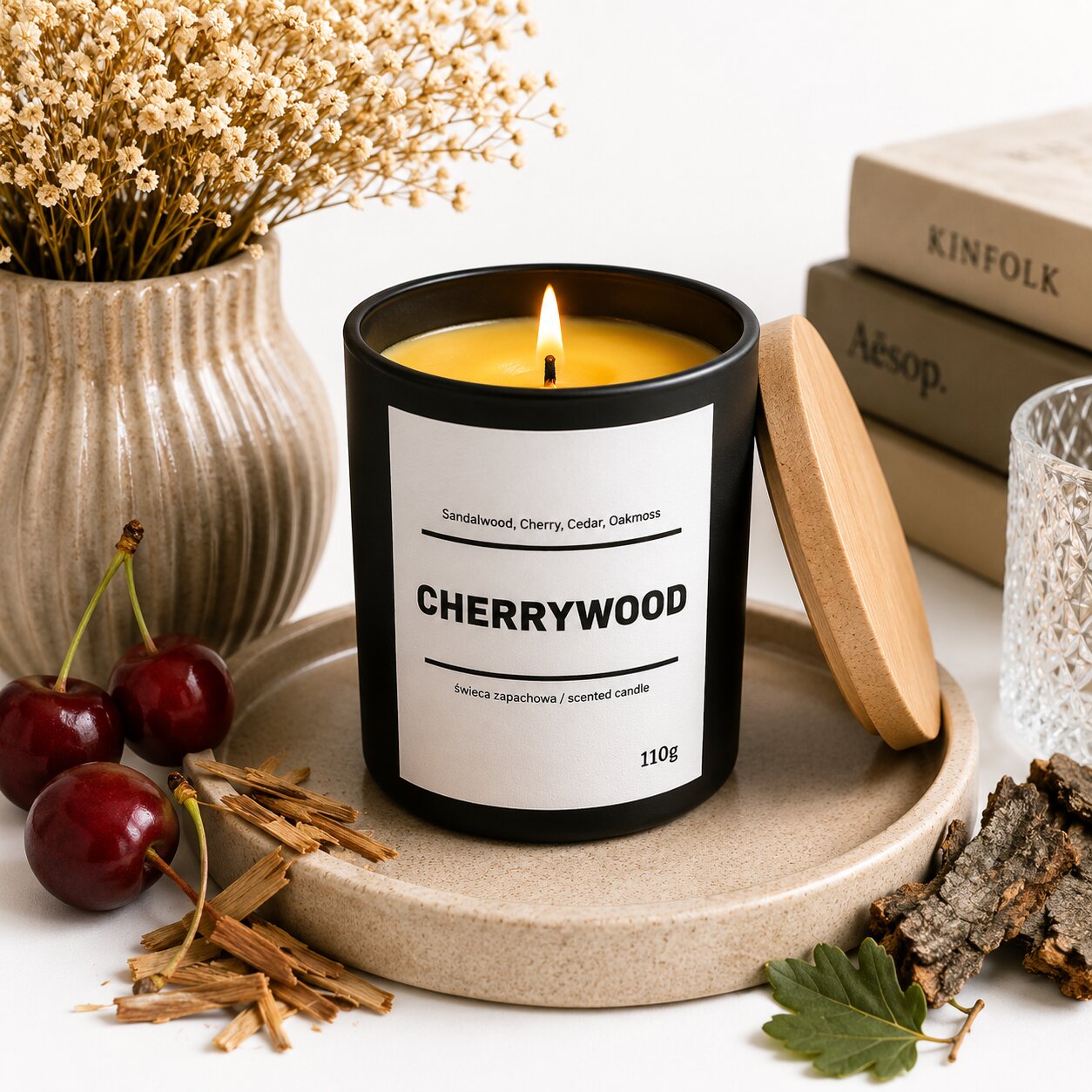 Świeca zapachowa CHERRYWOOD 10% 110g - czarne szkło - obrazek 3